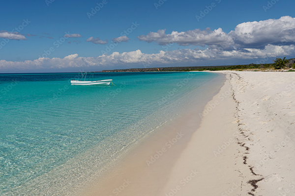 bahia de las aguilas beach